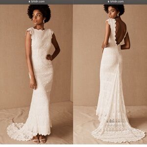 Daughters of Simone Lilah gown in Ivory. Size Medium = 4 - 6 street size.